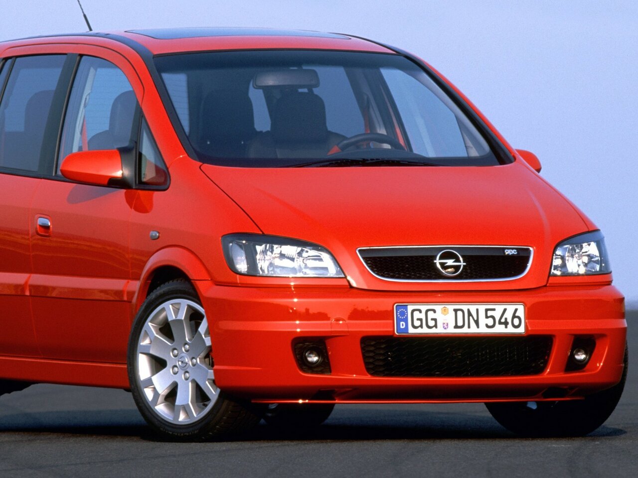 Opel Zafira OPC A Рестайлинг