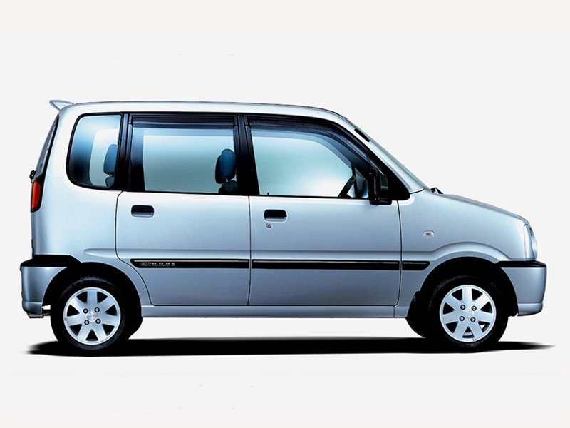 Perodua Kenari Микровэн