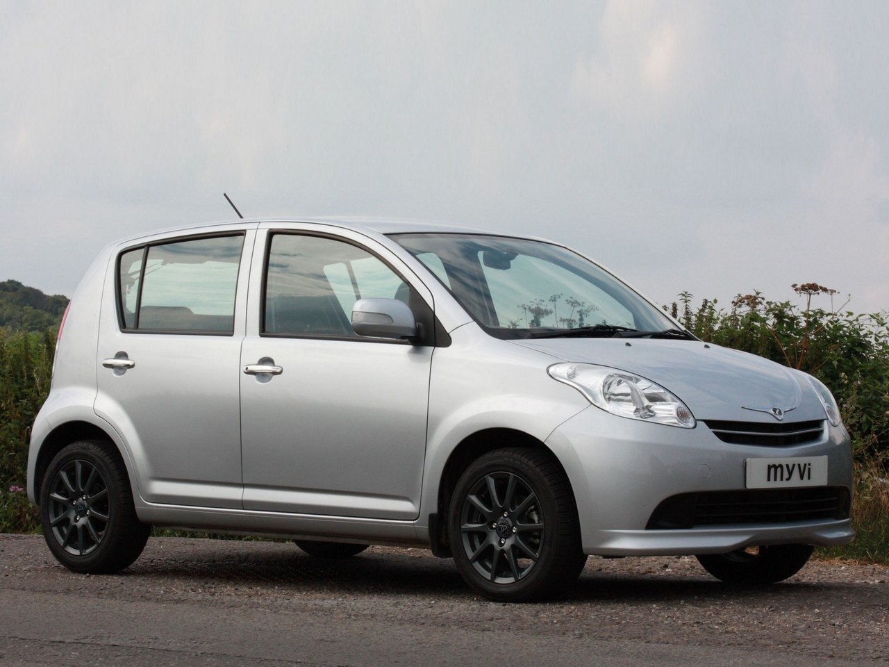 Perodua MyVi Хэтчбек 5 дв.