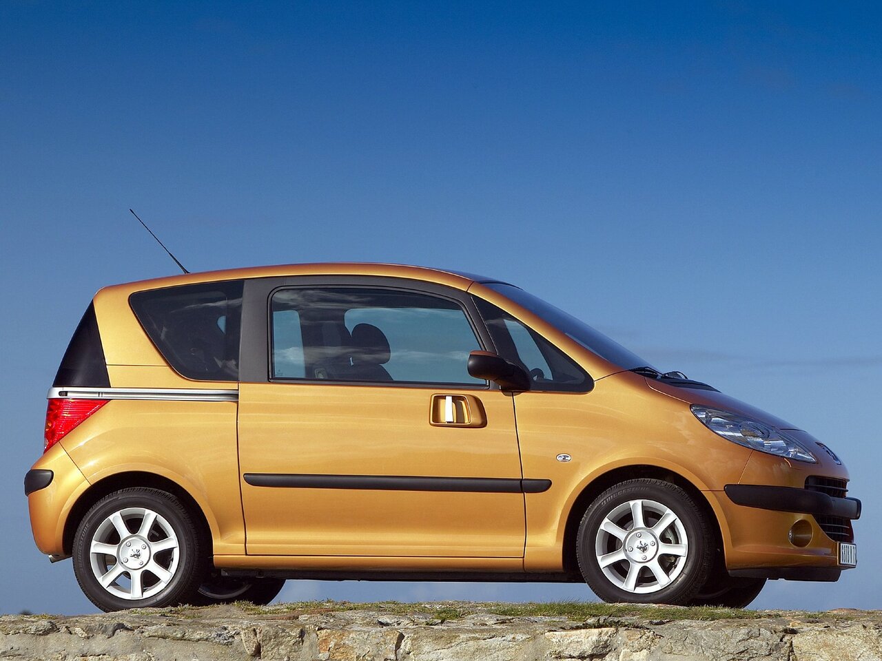 Peugeot 1007 Хэтчбек 3 дв.