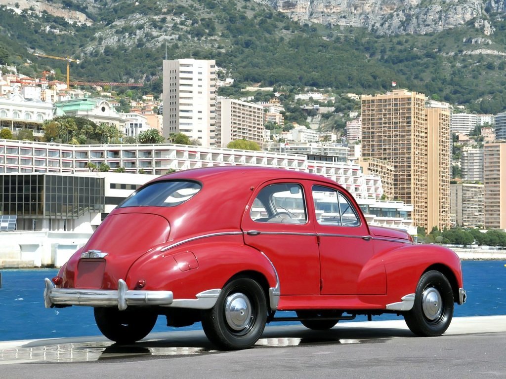 Peugeot 203 I