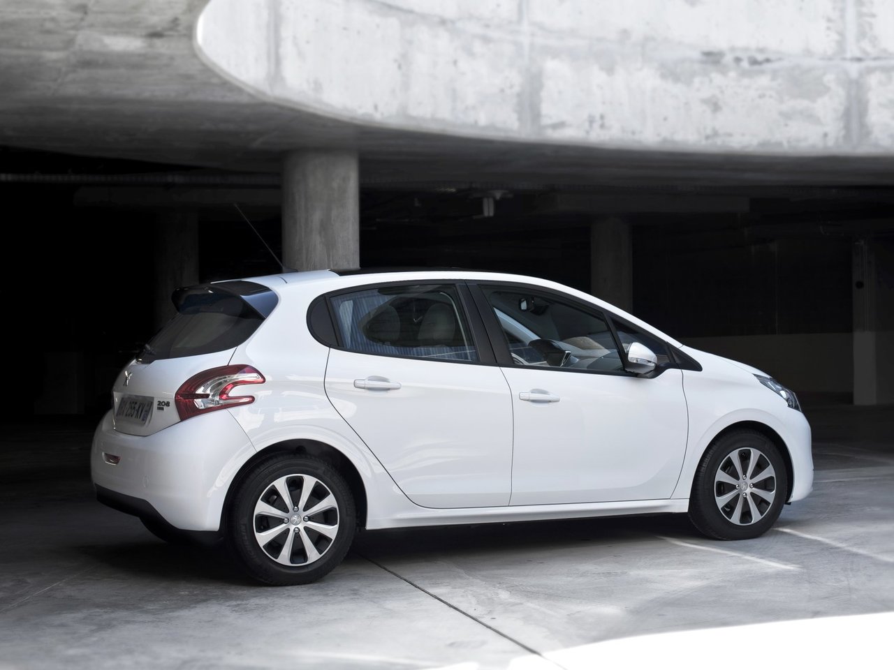 Peugeot 208 I