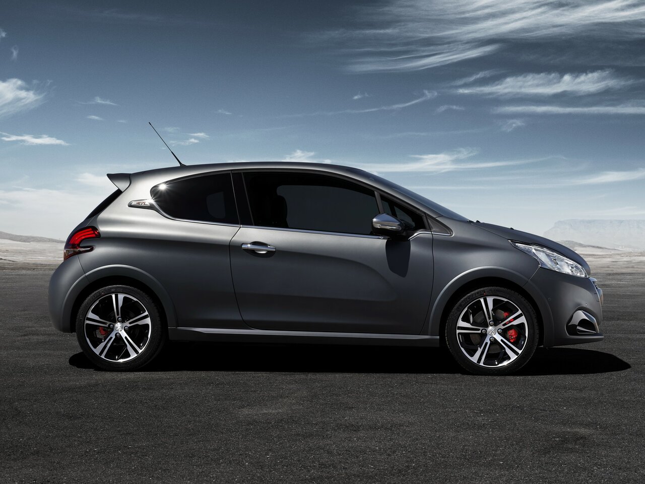 Peugeot 208 GTi I Рестайлинг