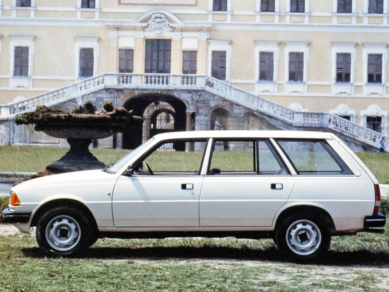 Peugeot 305 1977 – 1990