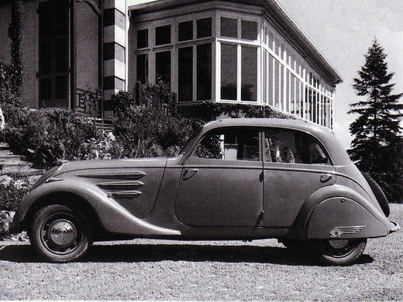 Peugeot 402 Седан