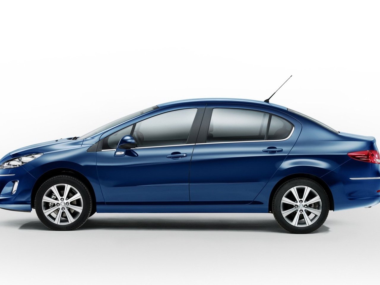 Peugeot 408 I