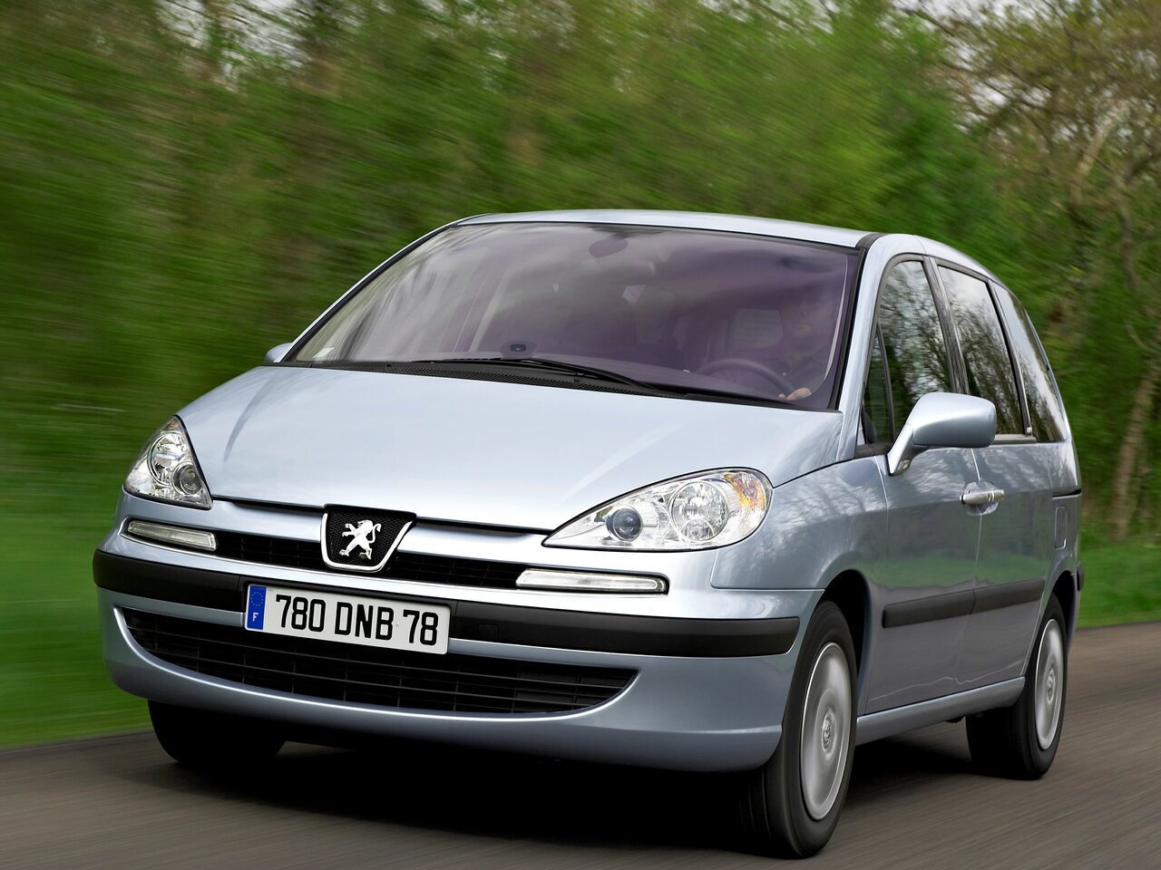 Peugeot 807 I