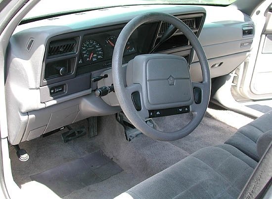 Plymouth Acclaim Седан