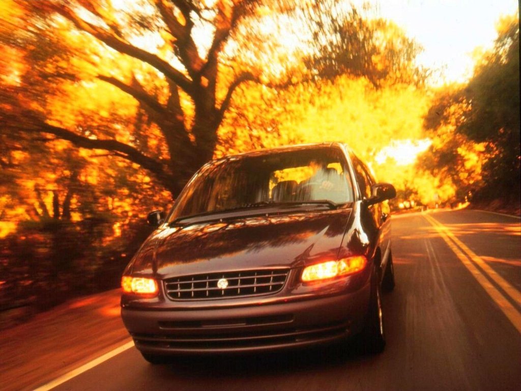 Plymouth Voyager III