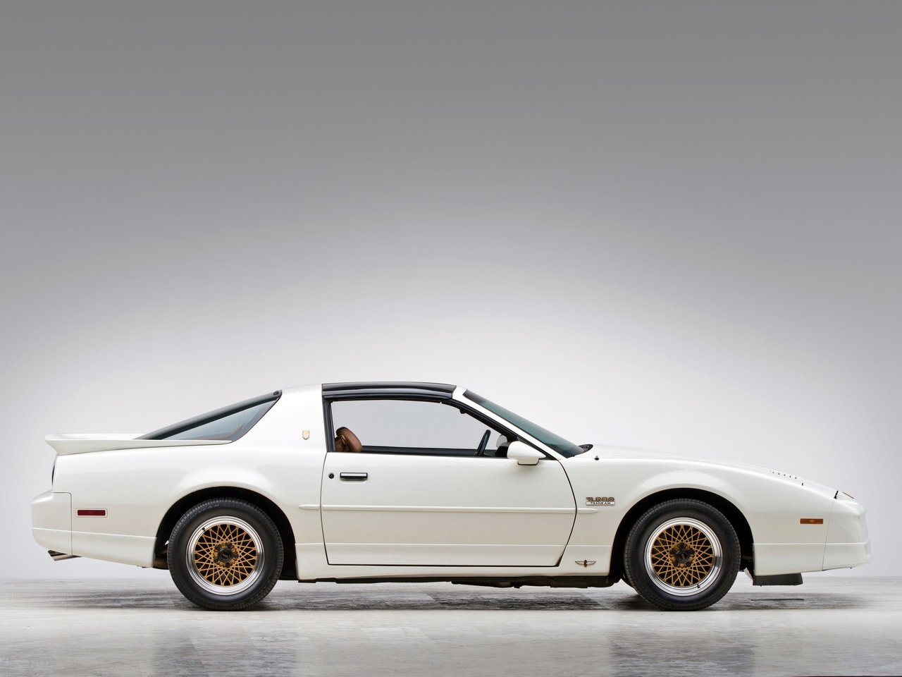 Pontiac Firebird III
