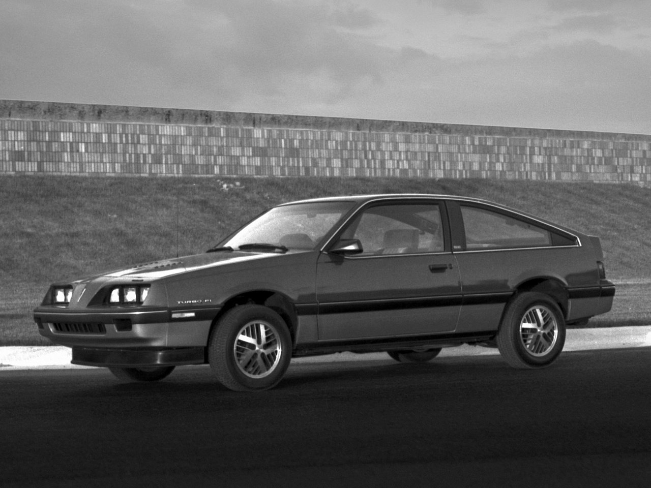 Pontiac Sunbird II