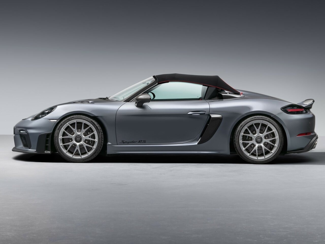 Porsche 718 Spyder I (982)