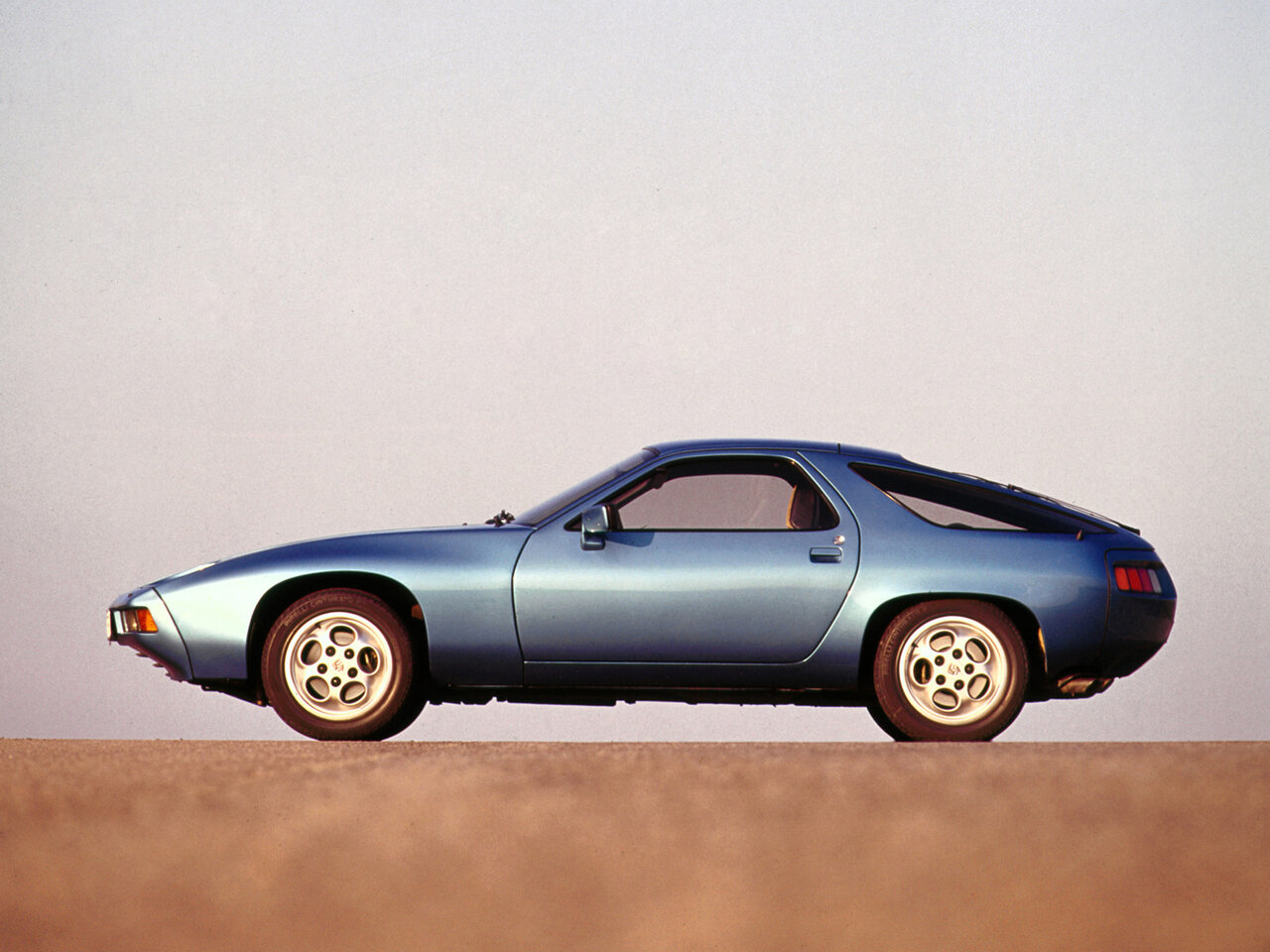 Porsche 928 Купе