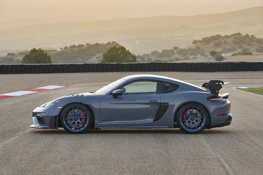 Porsche Cayman GT4 II 718 (982)
