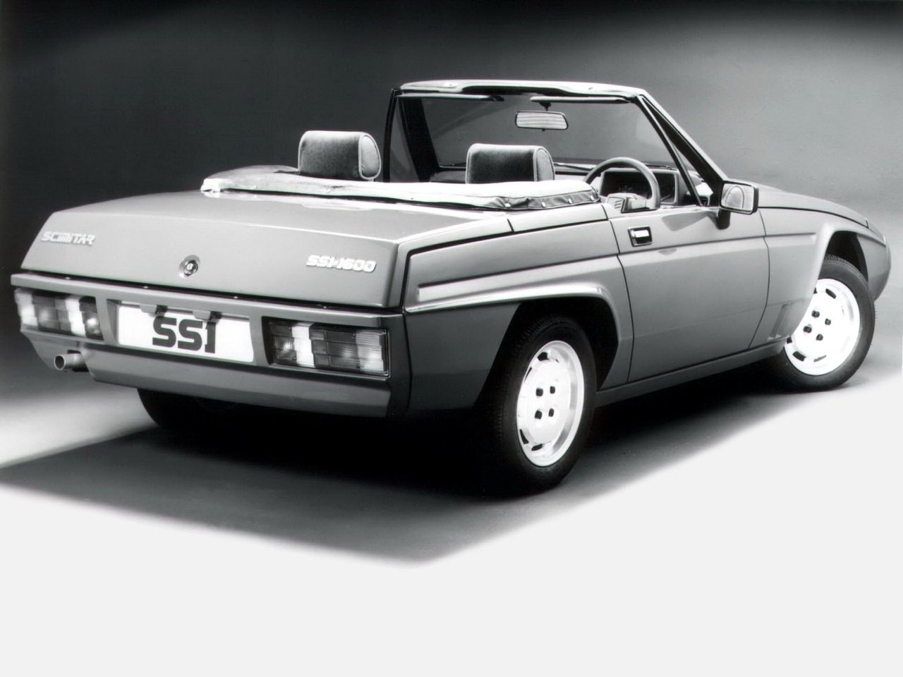 Reliant Scimitar Sabre Родстер