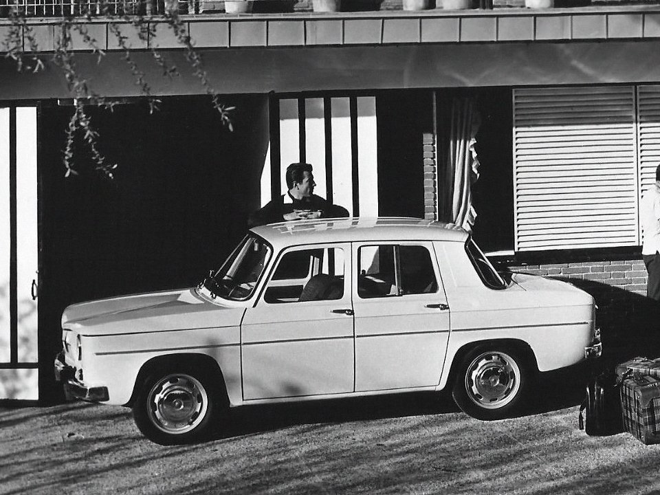 Renault 8 Седан