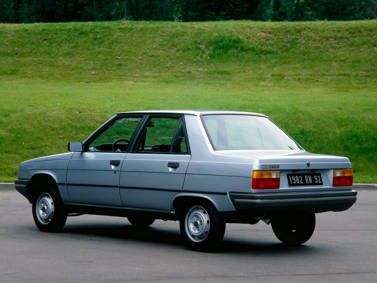 Renault 9 I