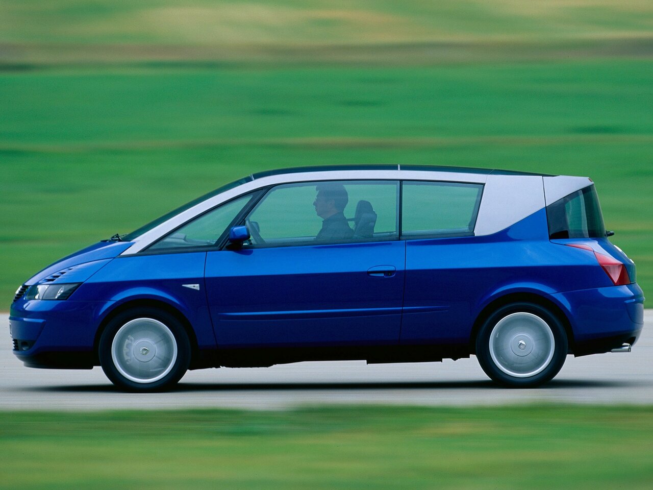 Renault Avantime Компактвэн