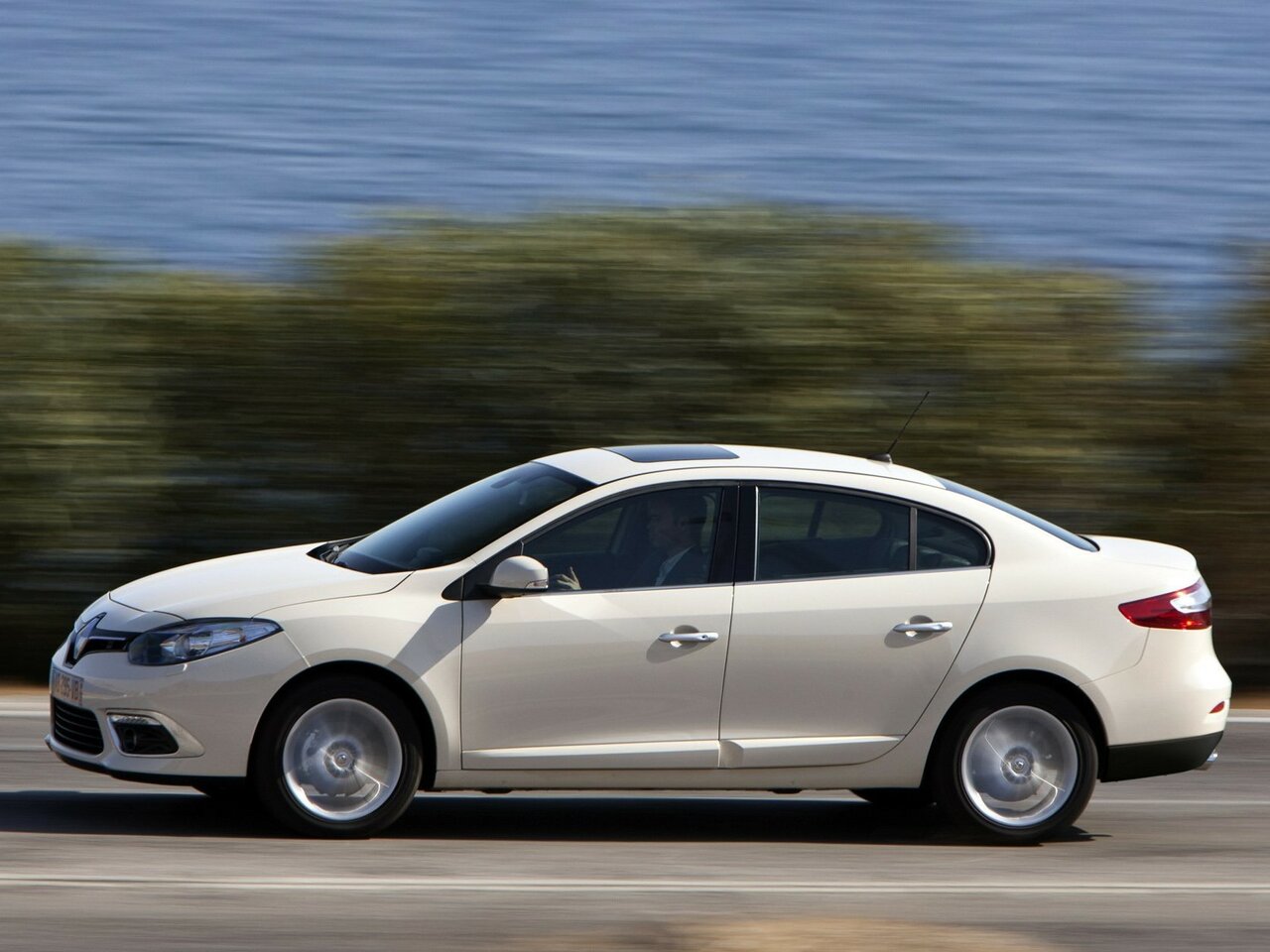 Renault Fluence I Рестайлинг