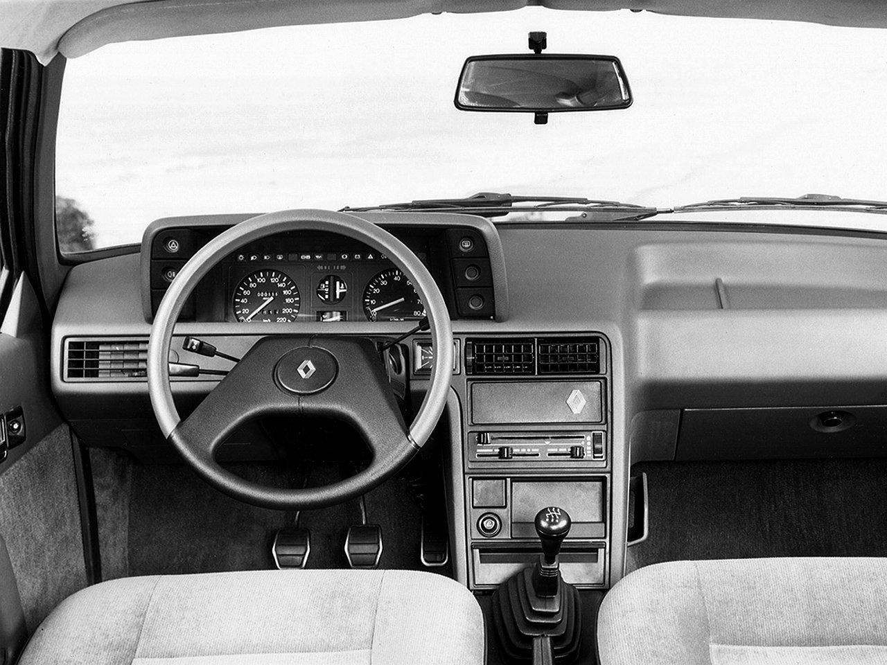 Renault Fuego Хэтчбек 3 дв.