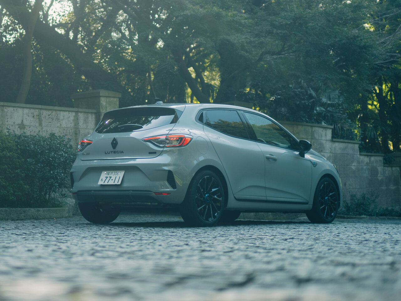 Renault Lutecia V Рестайлинг