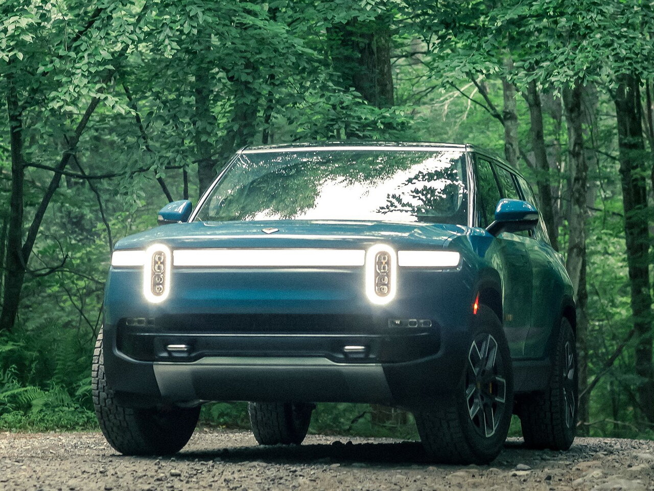 Rivian R1S Внедорожник 5 дв.
