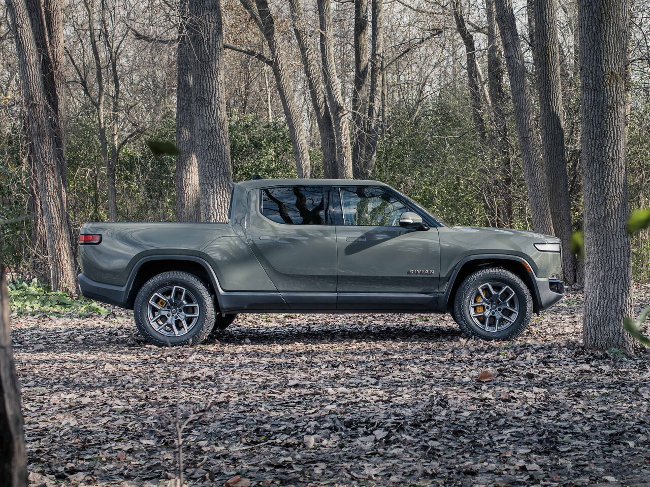 Rivian R1T Пикап Двойная кабина