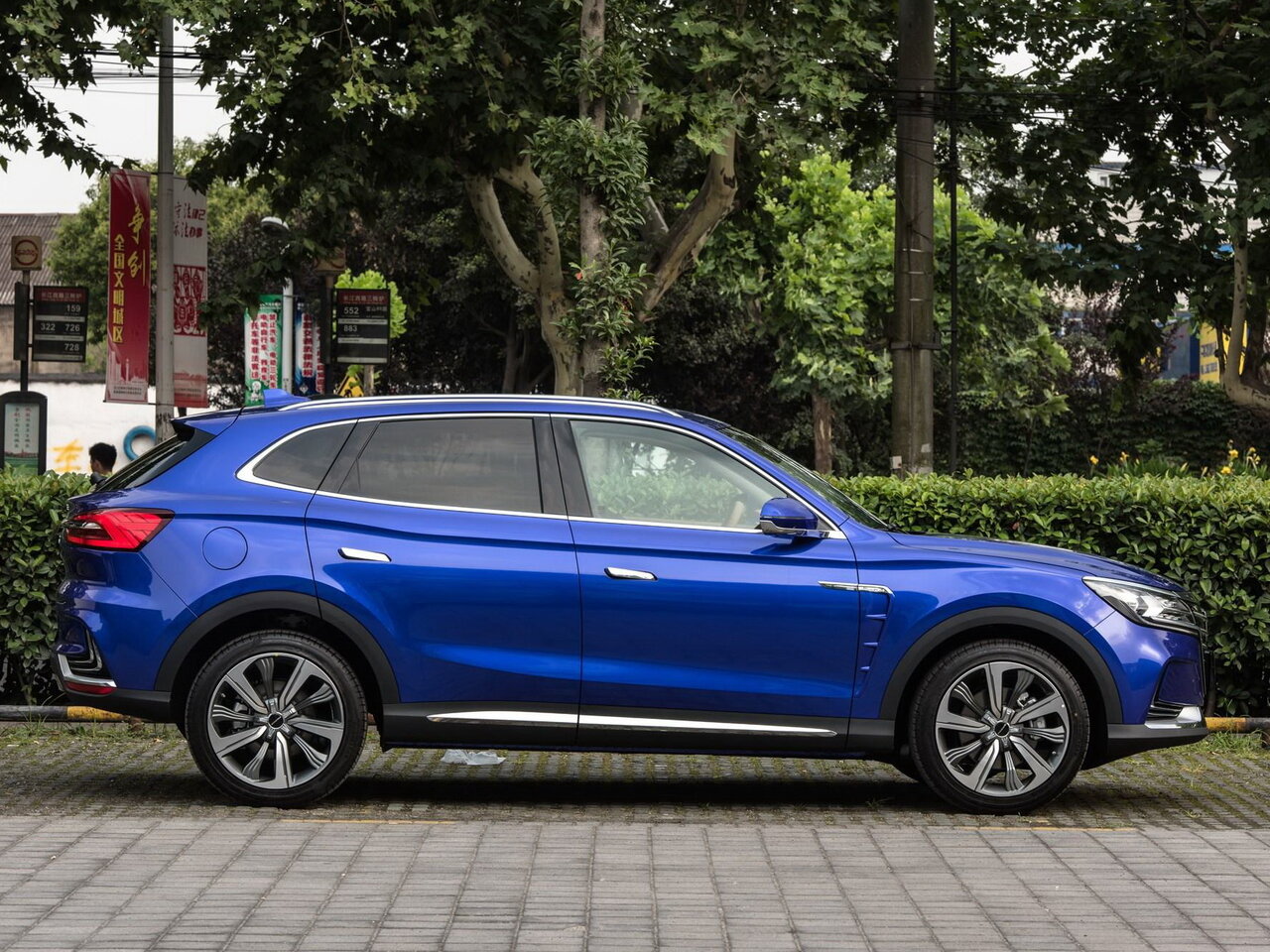 Roewe Marvel X Внедорожник 5 дв.
