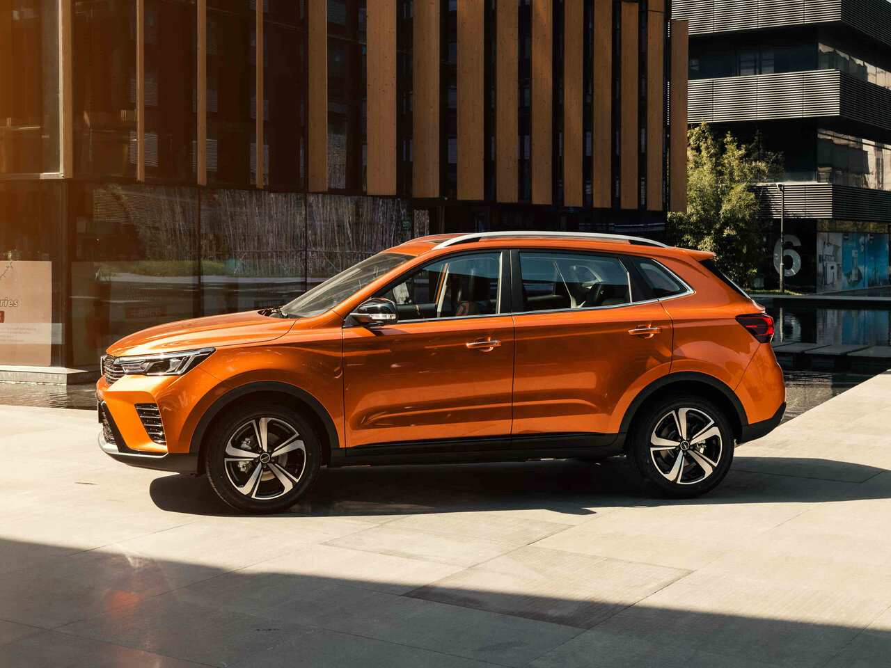 Roewe RX3 Pro Внедорожник 5 дв.
