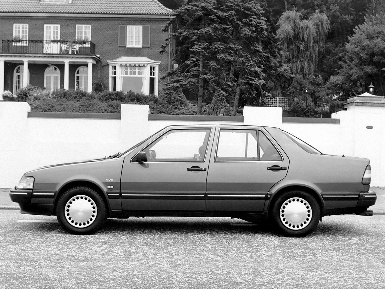 Saab 9000 I