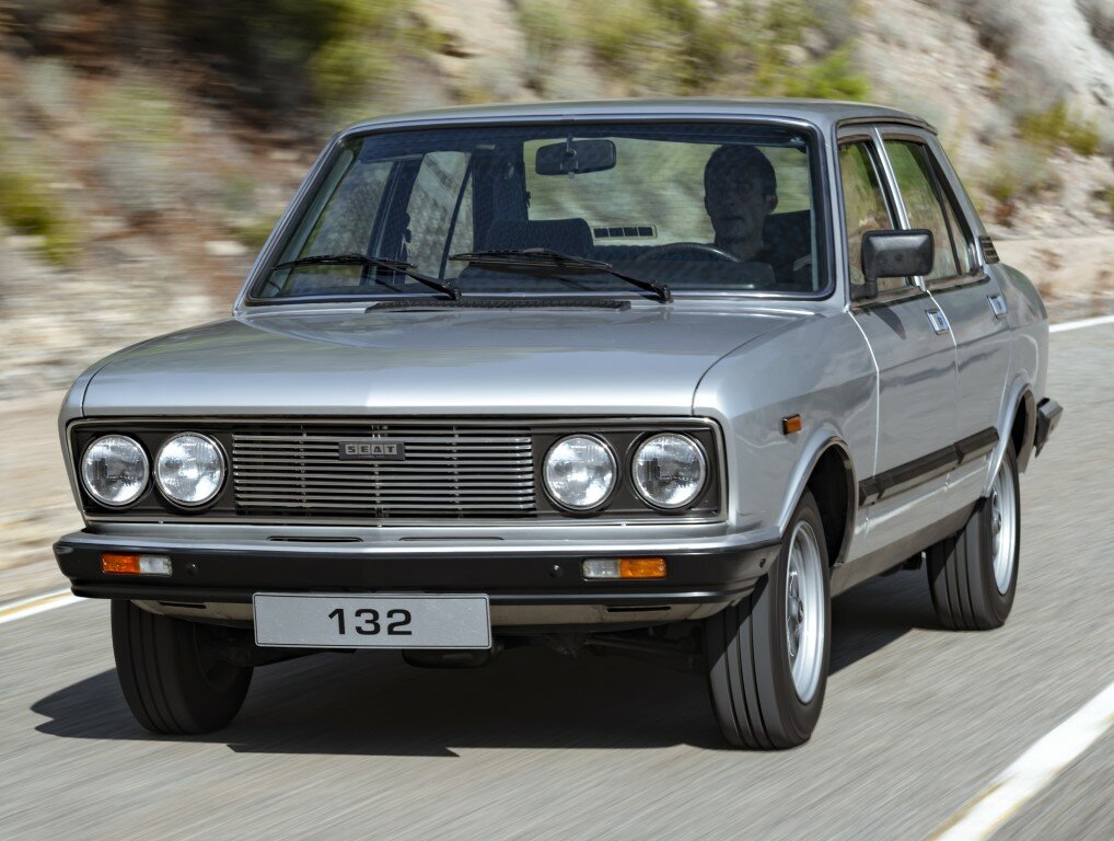 SEAT 132 Седан