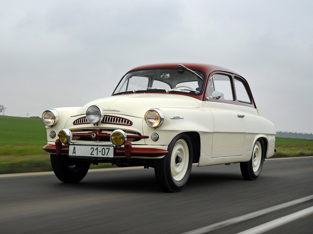 Skoda 445 Седан 2 дв.