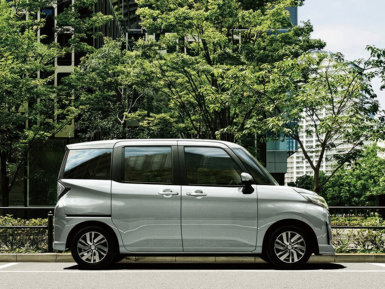 Subaru Justy V Рестайлинг