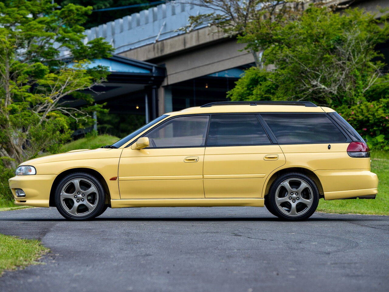 Subaru Legacy II