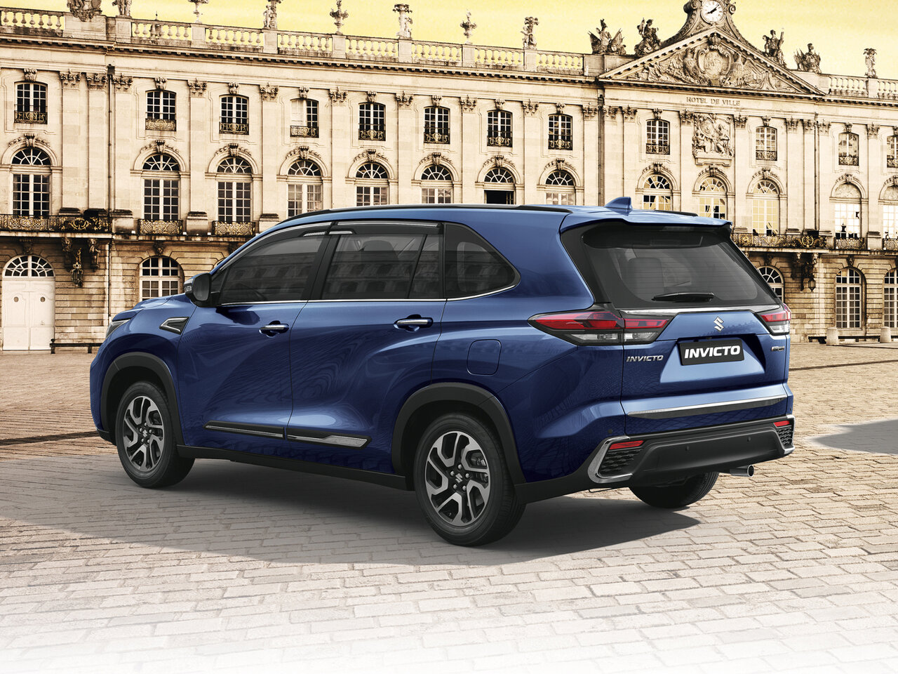 Suzuki Invicto Компактвэн