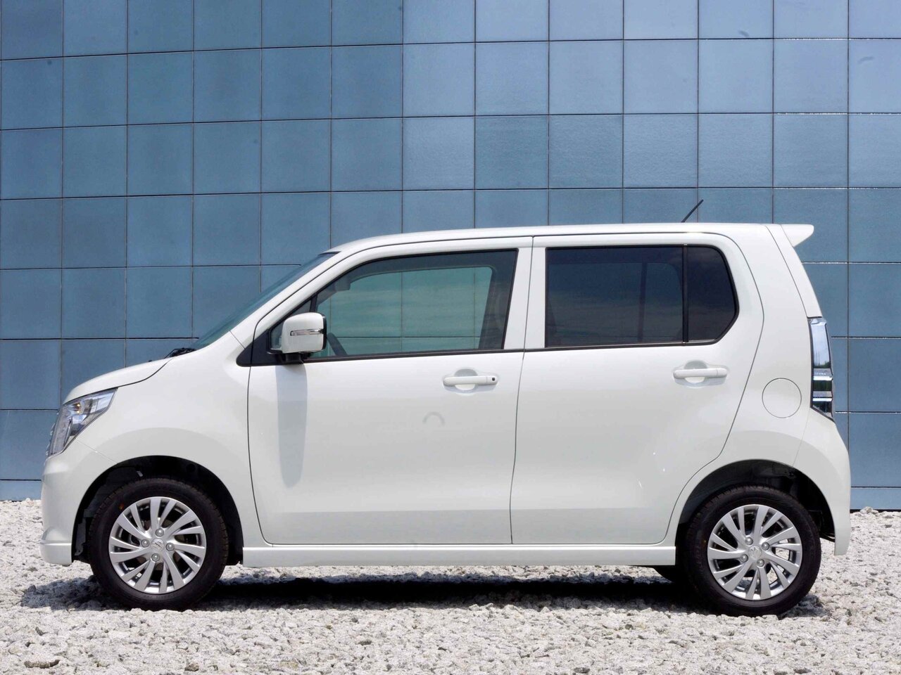 Suzuki Wagon R V Рестайлинг