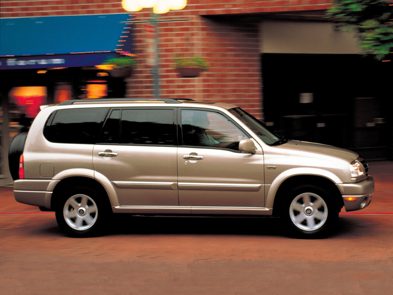 Suzuki XL7 I