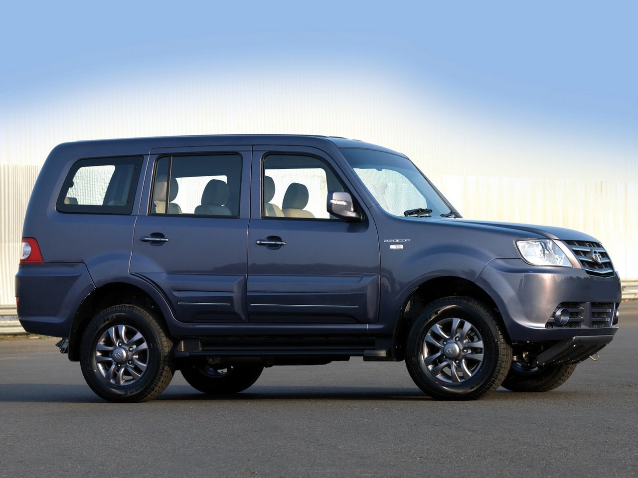 Tata Sumo Grande I