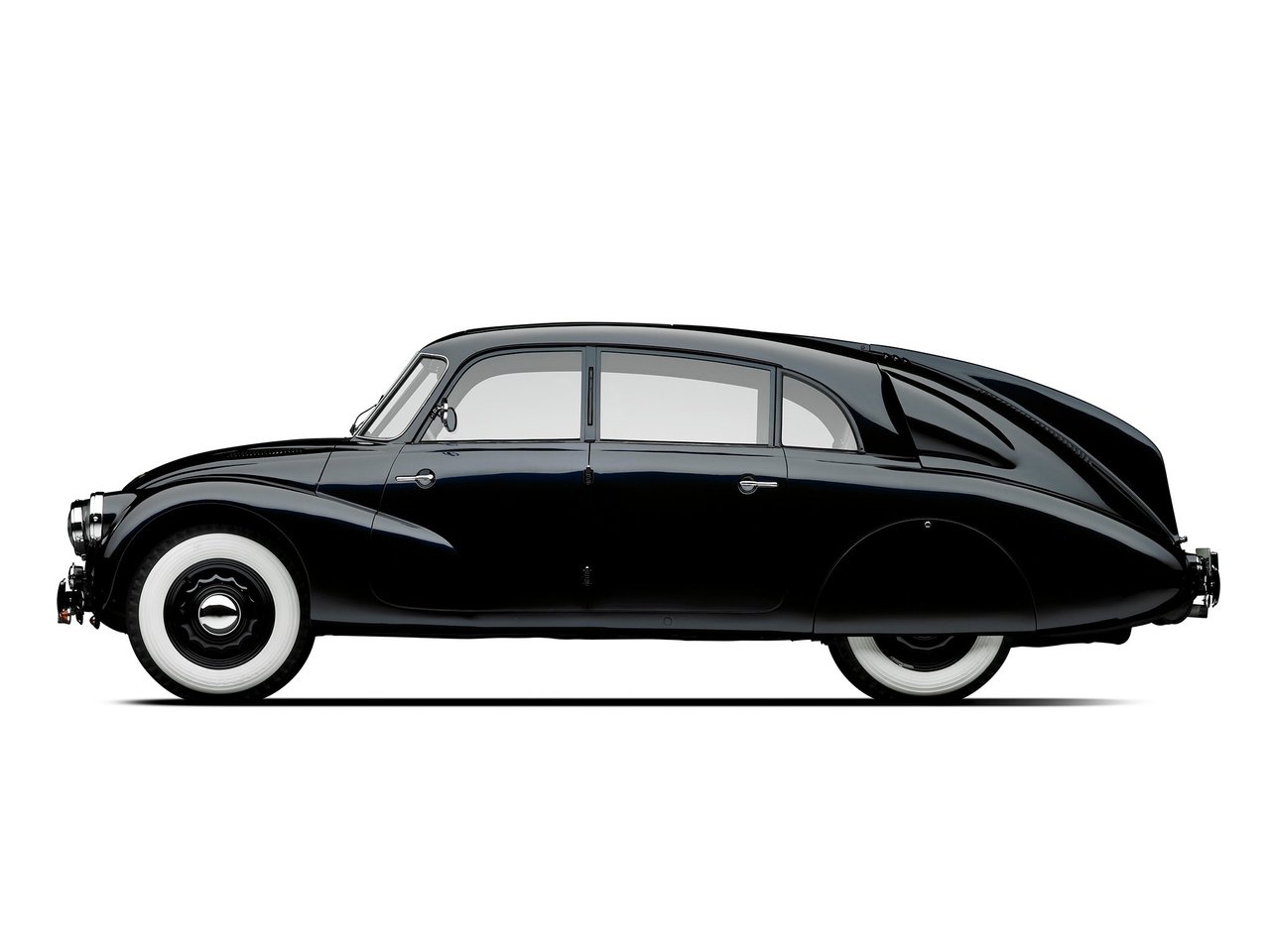 Tatra 87 Седан