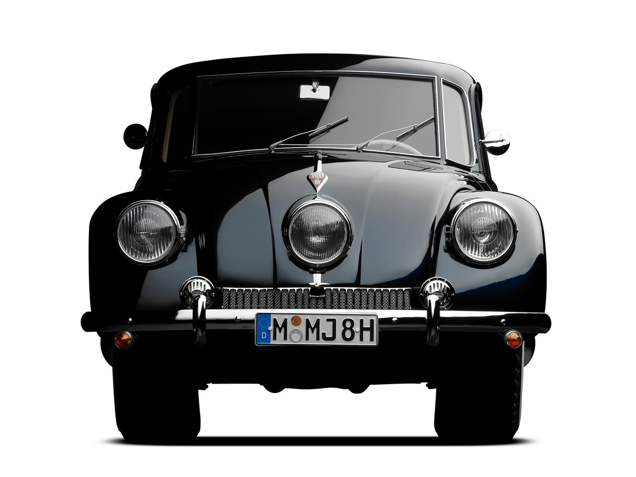 Tatra 87 Седан