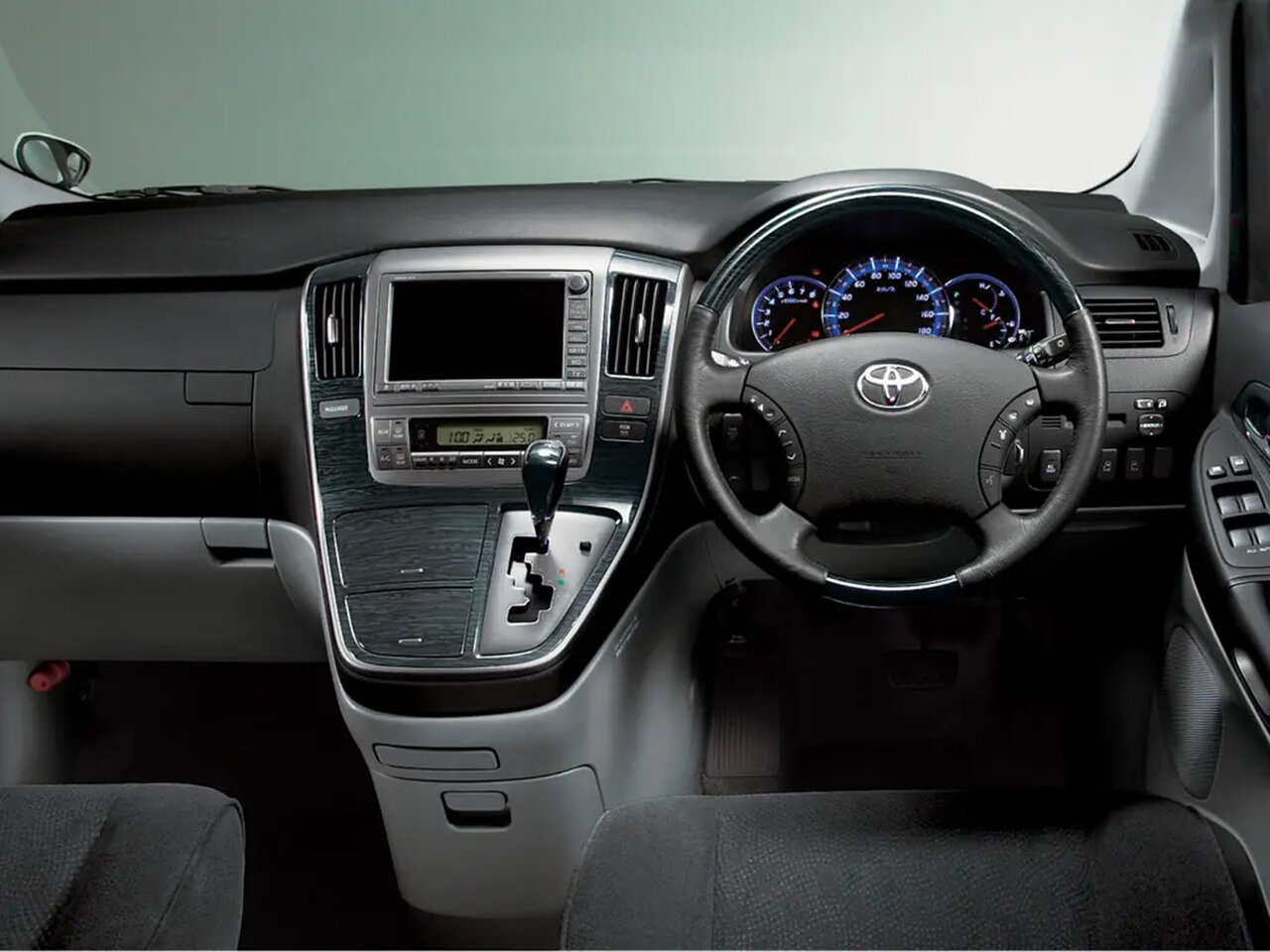 Toyota Alphard I Рестайлинг