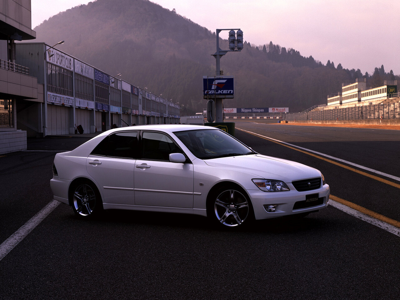 Toyota Altezza 1998 – 2005