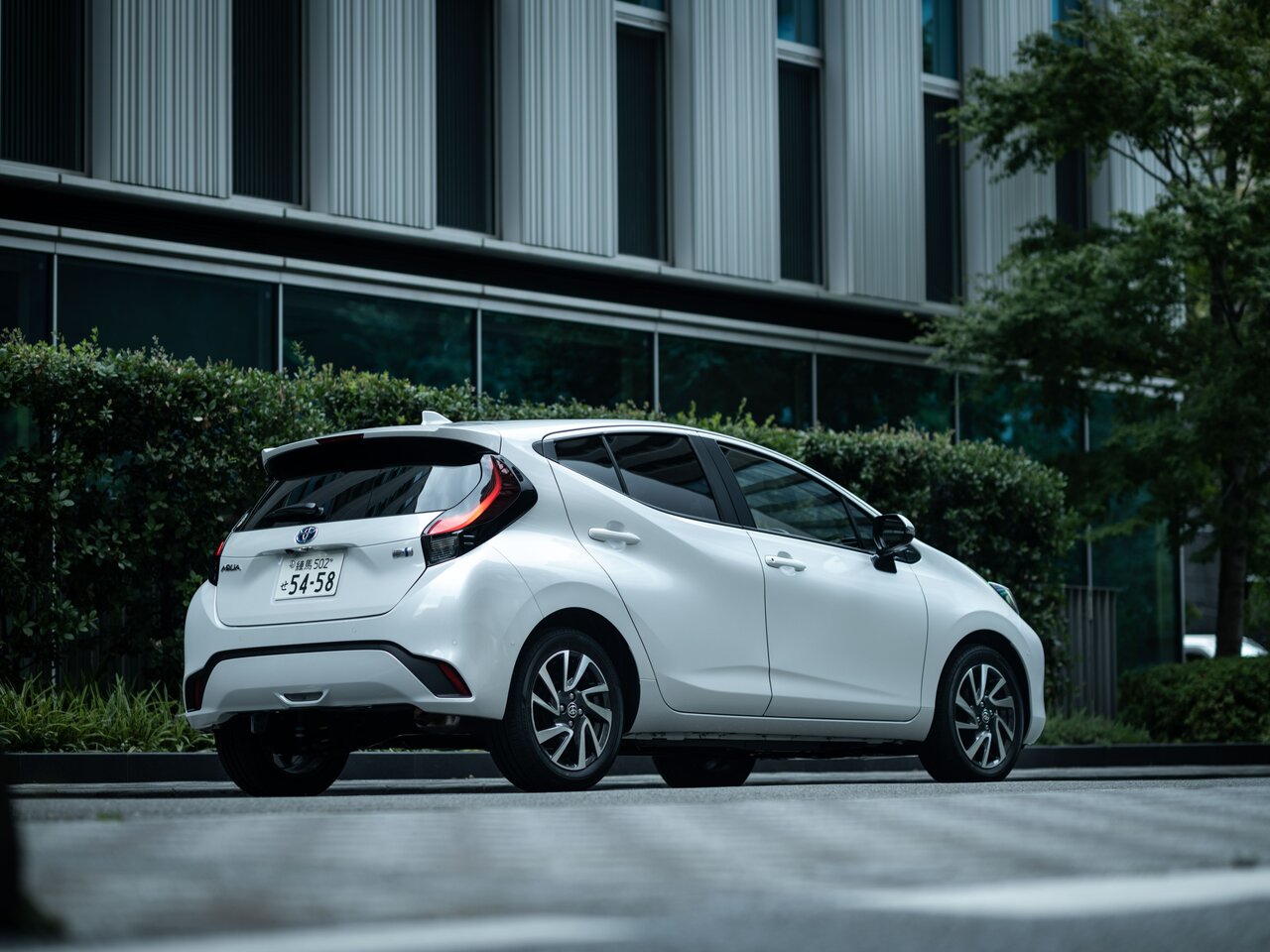 Toyota Aqua II