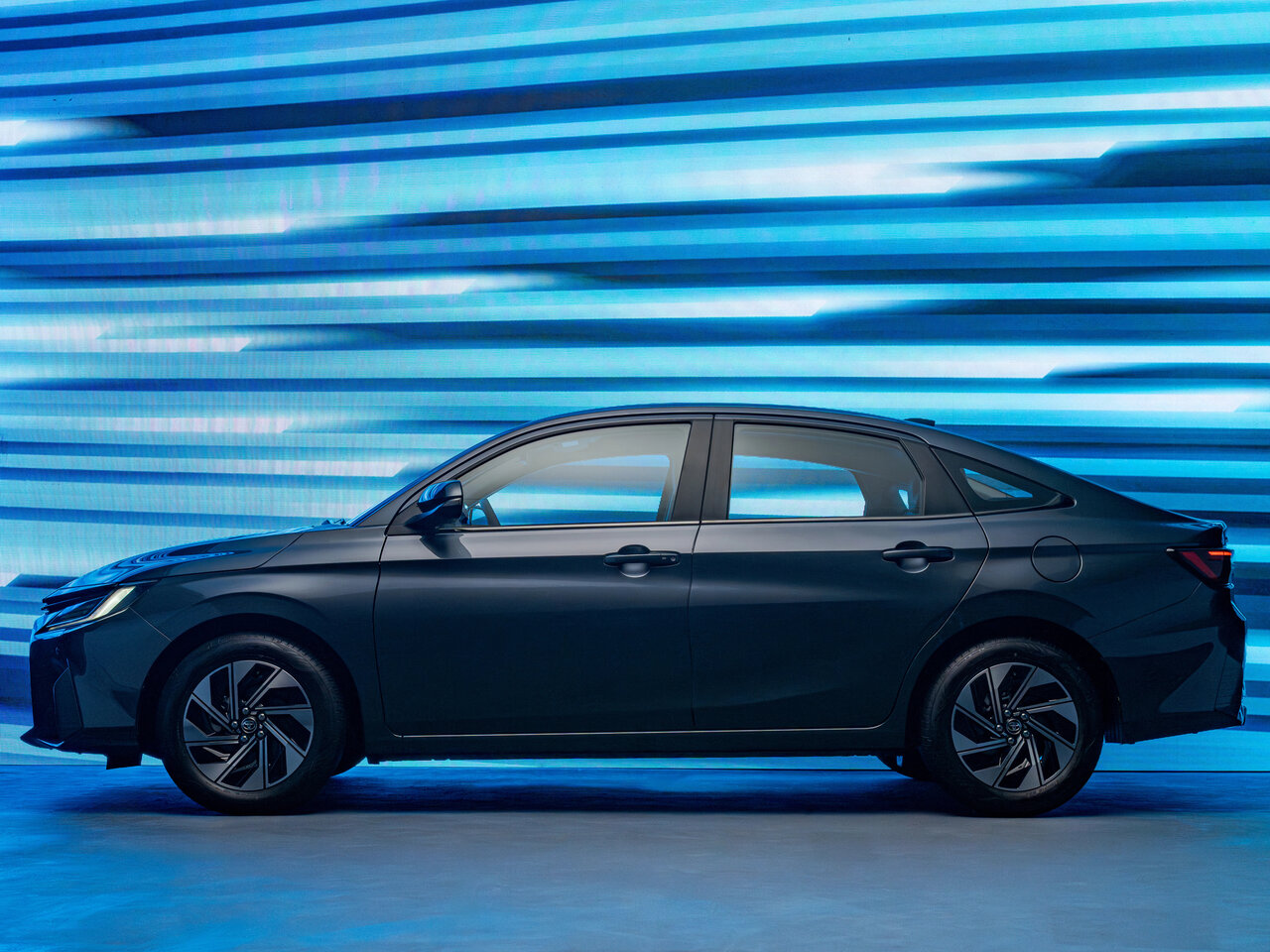 Toyota Ativ Седан