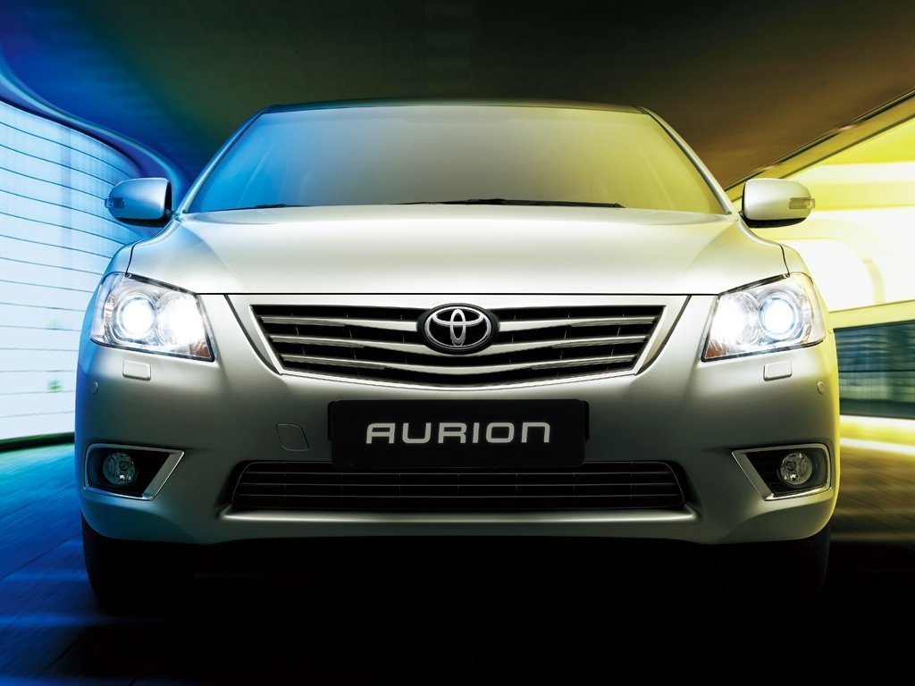 Toyota Aurion I