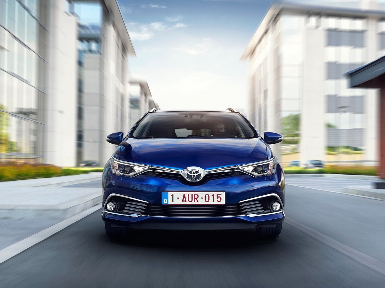 Toyota Auris II Рестайлинг