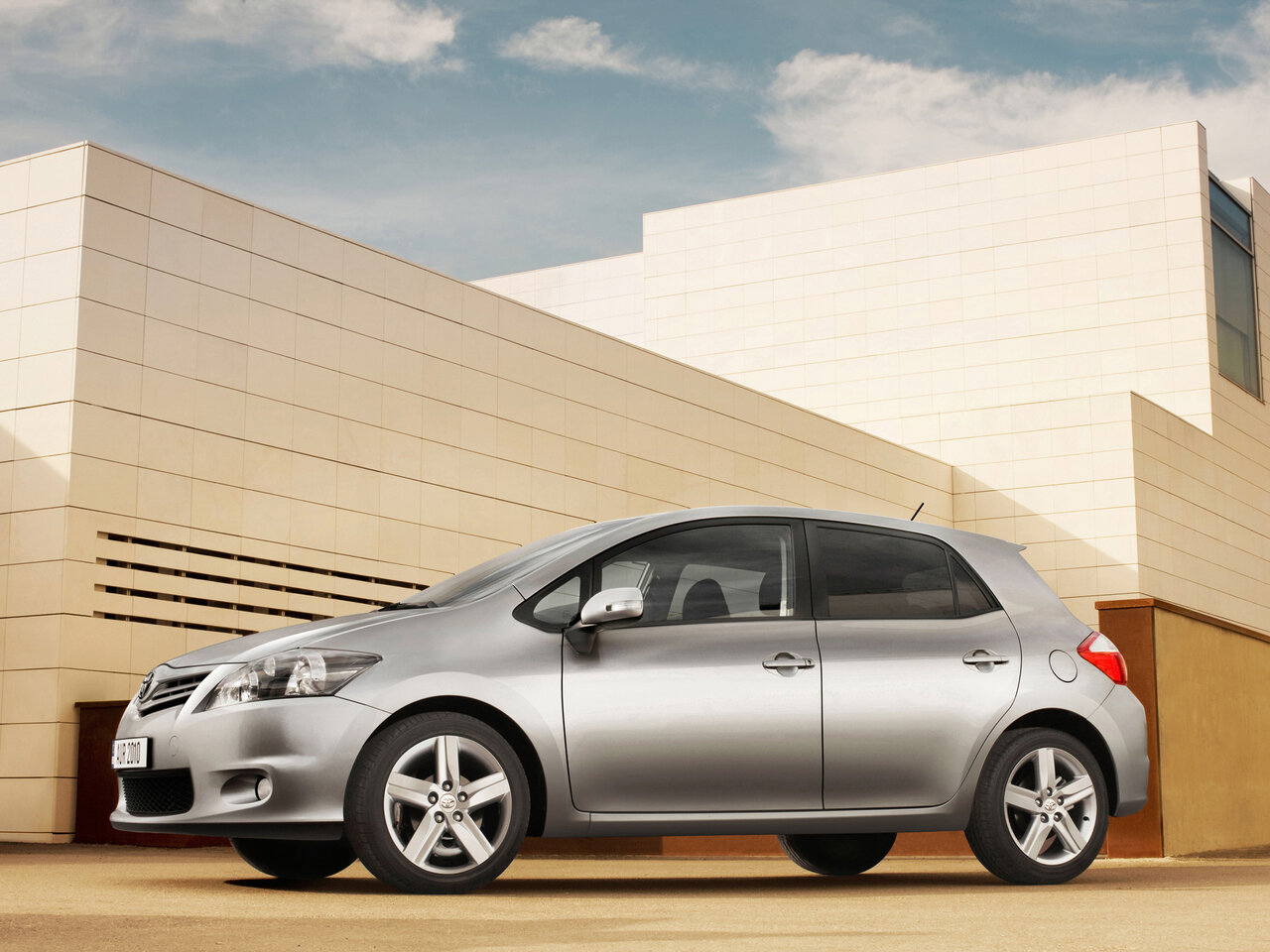 Toyota Auris I Рестайлинг