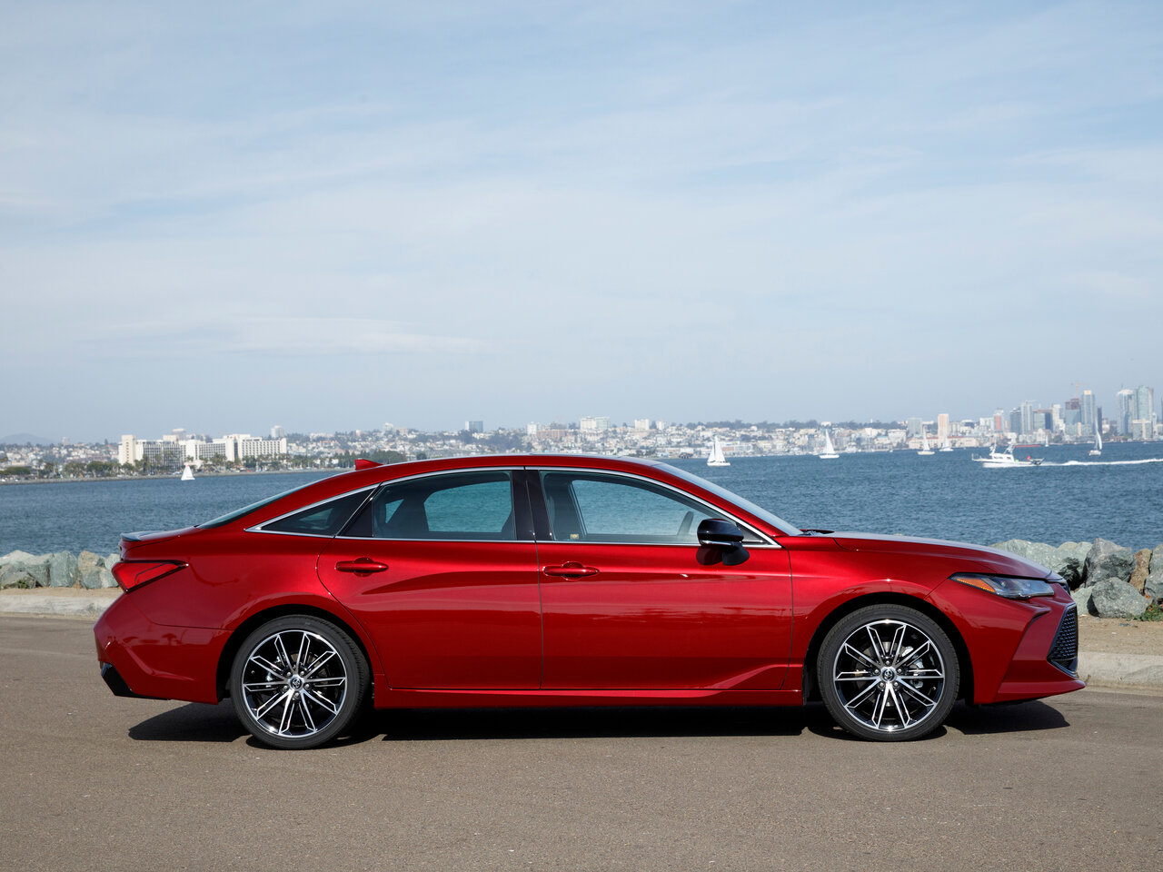 Toyota Avalon V