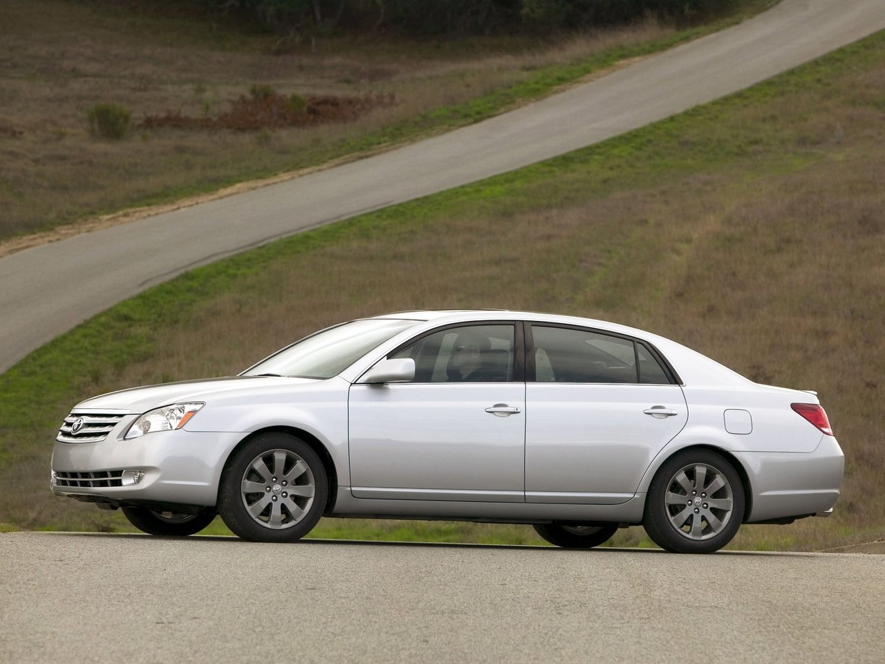 Toyota Avalon III