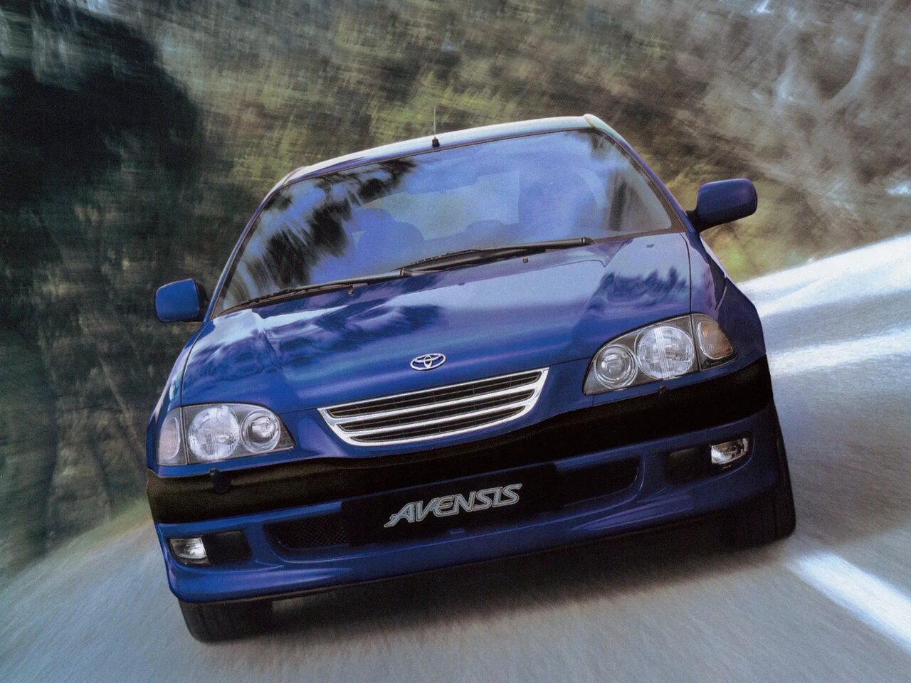 Toyota Avensis I